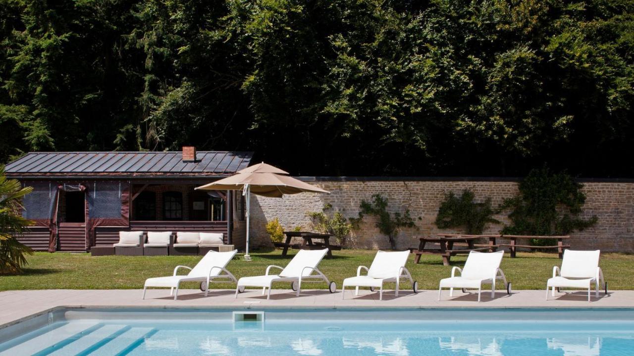 Le Pavillon De Gouffern Hotel Silli-en-Gouffern Kültér fotó