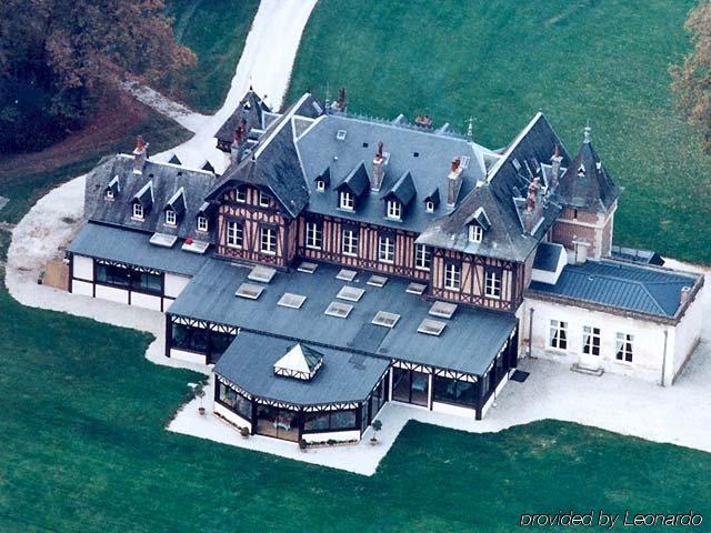 Le Pavillon De Gouffern Hotel Silli-en-Gouffern Kültér fotó