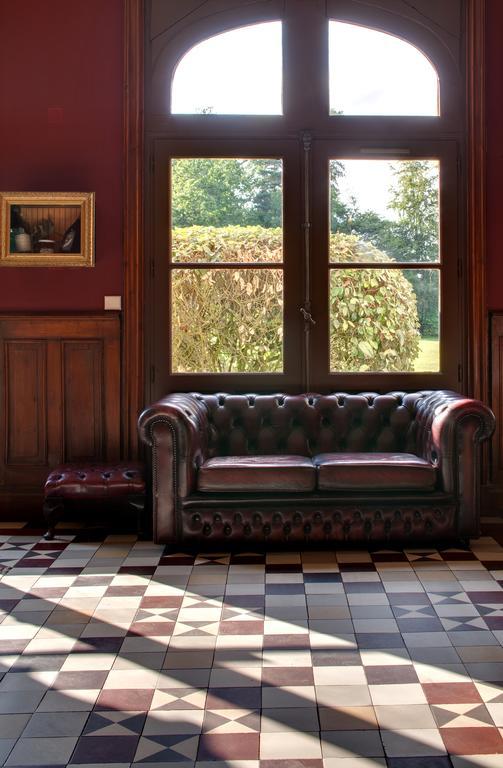Le Pavillon De Gouffern Hotel Silli-en-Gouffern Kültér fotó
