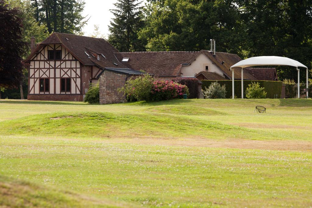 Le Pavillon De Gouffern Hotel Silli-en-Gouffern Kültér fotó