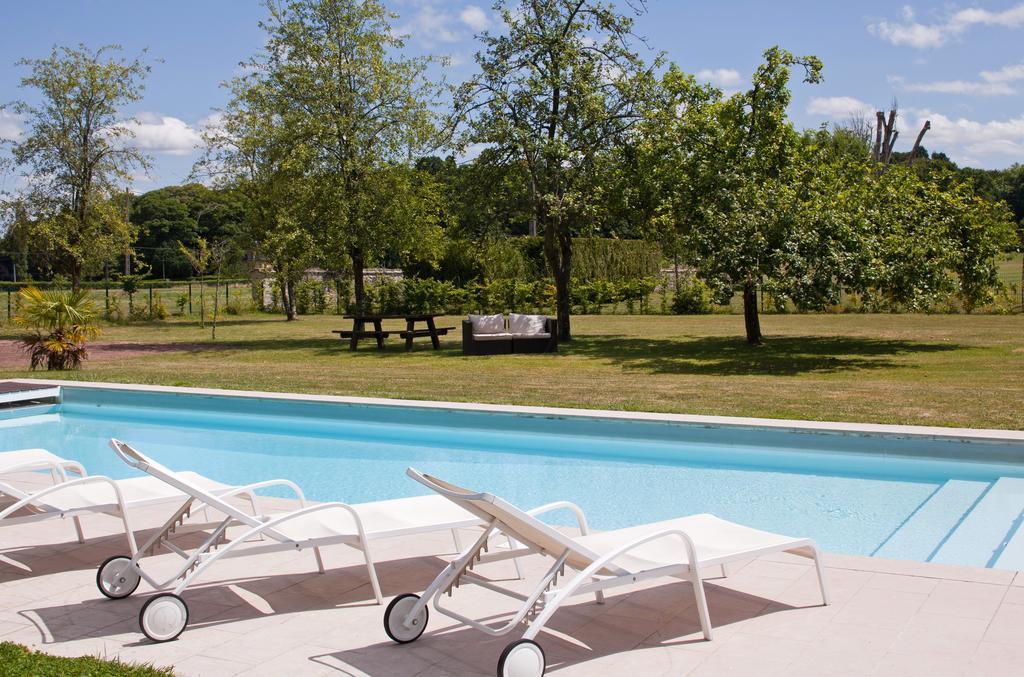 Le Pavillon De Gouffern Hotel Silli-en-Gouffern Kültér fotó